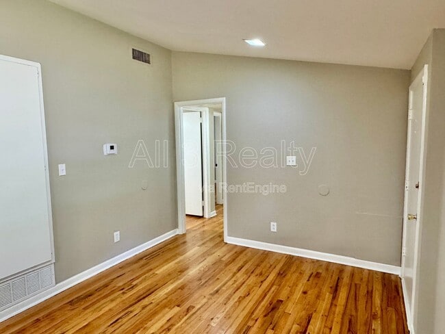 Photo - 3600 Nottingham Rd