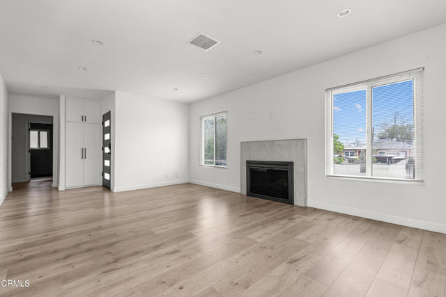 Photo - 18207 Acre St