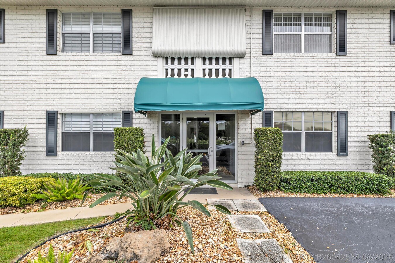Photo - 298 SW 6th St Unit 204