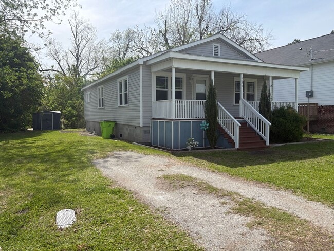 Building Photo - 1605 High St