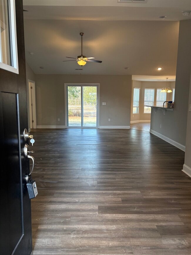 Photo - 104 Ringding Dr