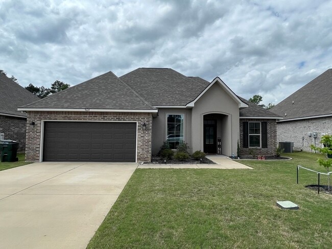 Building Photo - Gorgeous 3 Bedroom Home in Lucien Fields - Only 5 Years Old!