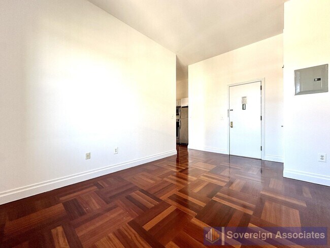 Photo - 609 W 137th St Unidad 41