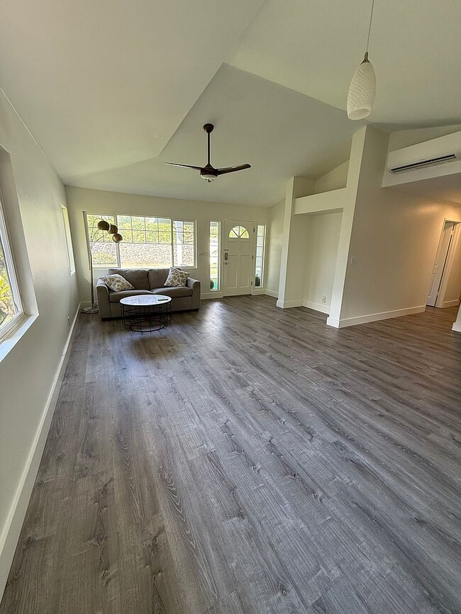 Photo - 100 N Laelua Pl