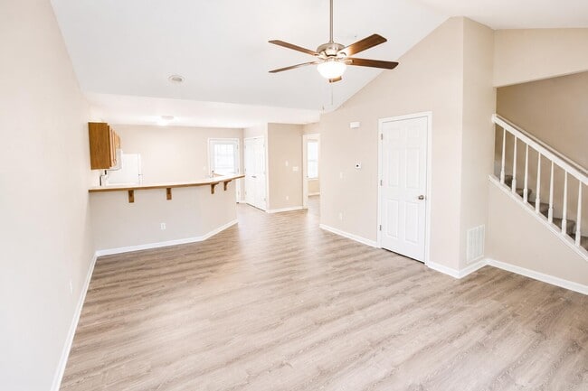 1306 Godas Cir