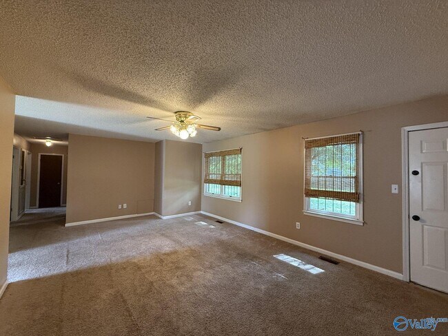 Photo - 1908 Catchings Dr NW