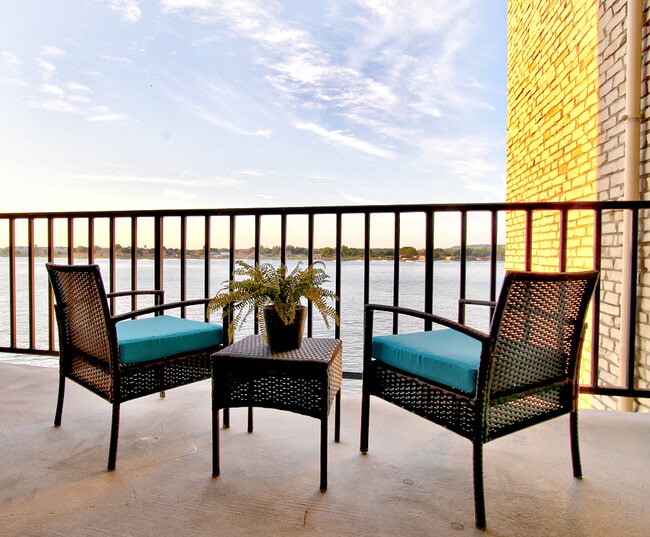Towne Square Condos