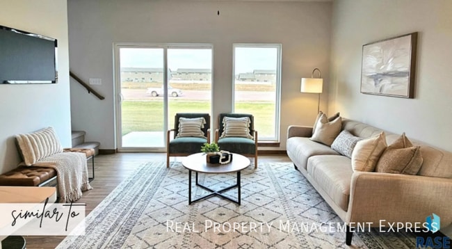Photo - Modern & Spacious 3-Bedroom Townhome on Sioux Falls’ West Side