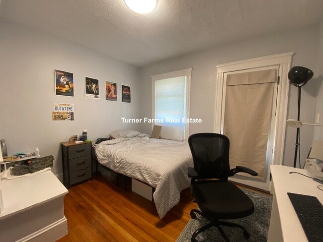 Photo - 256 Main St Unit 2