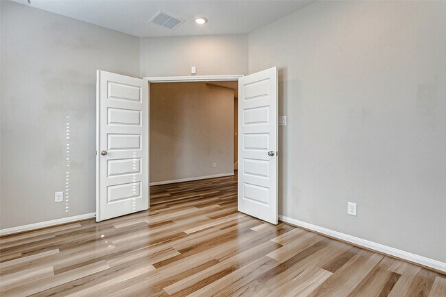 Photo - 2165 Woodland Pine Dr