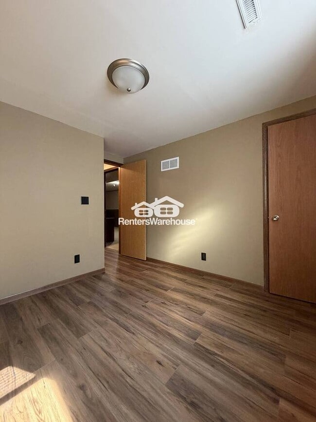 Photo - Available Now 3 Bedroom 2 Bath Single Family Home in Brooklyn Park