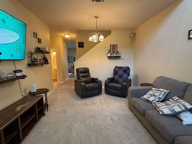 Photo - 1529 Bentley Cir