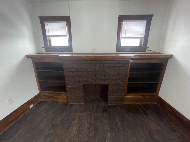 Photo - 944 Baughman St