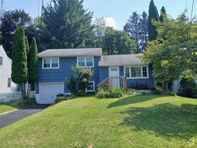 Building Photo - 32 Vestal Ave Rental