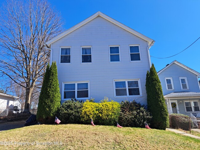Building Photo - 1316 Jefferson Ave Rental