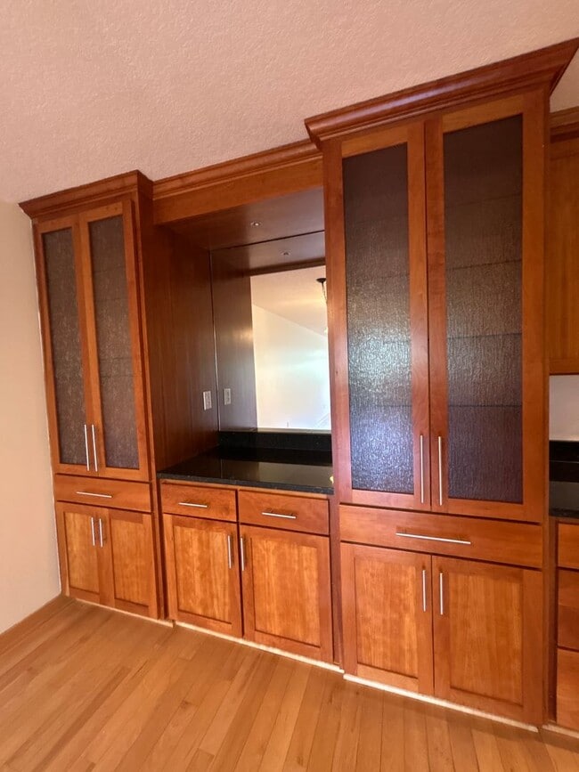 Photo - 311 Kenwood Apartments