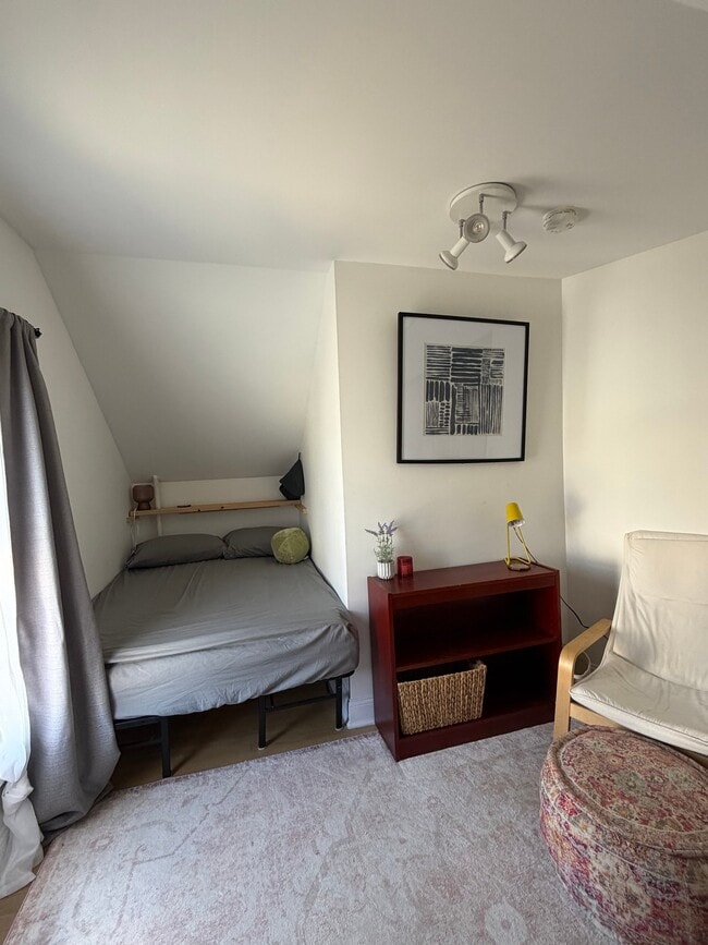 Photo - 65 Moulton St