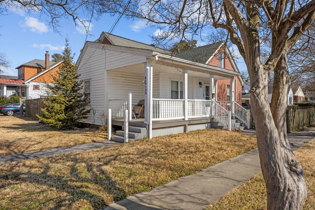 Photo - 9120 Granby St