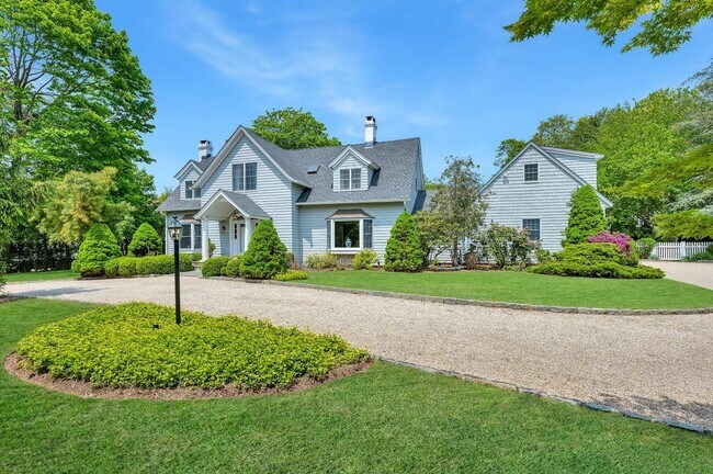 Photo - 35 Toylsome Ln