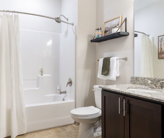 Photo - Hawthorne at the Summit