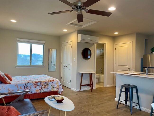 Building Photo - 8317 Daisy Cutter Crossing Rental