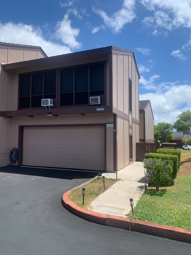 Building Photo - 1421-1421 Ka?ahumanu St Rental