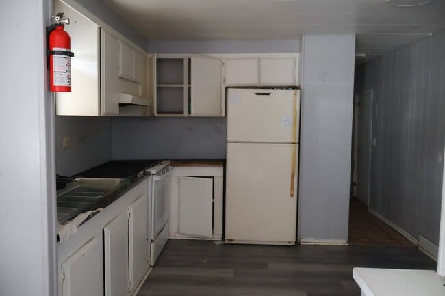 Photo - 195 Jonna St