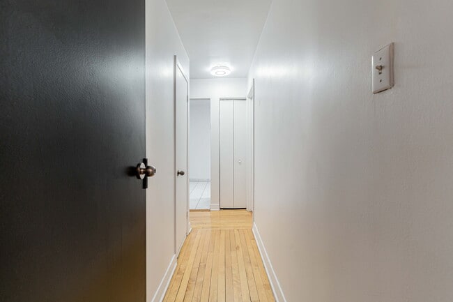 Photo - 3341 Maréchal