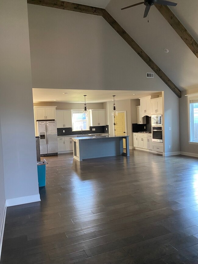 Photo - 1411 Eureka Rd