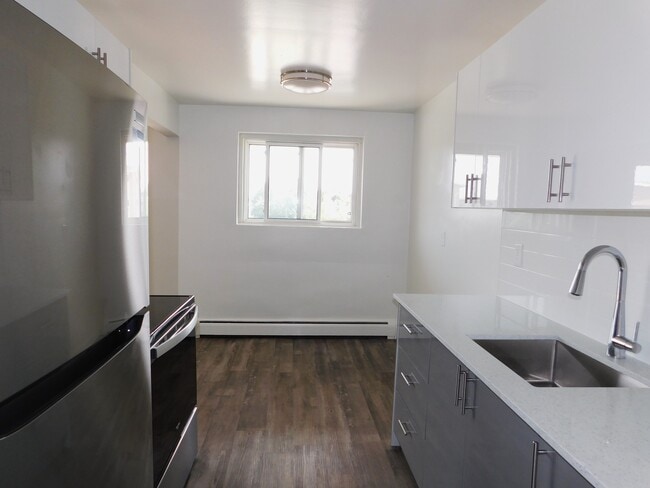 Cuisine - 295 Home St