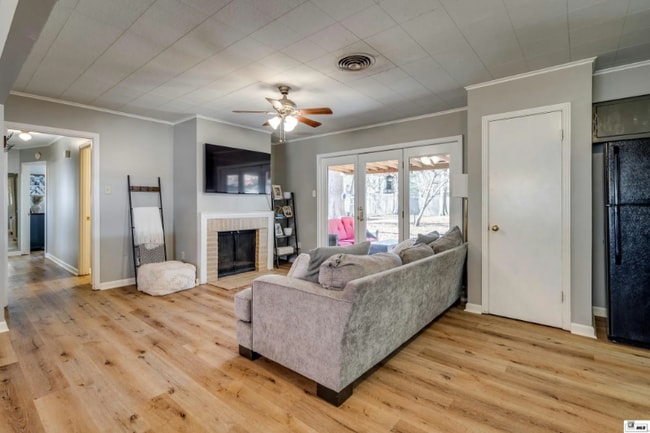 Photo - 1811 Sherwood Ave