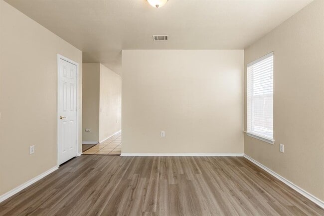 Photo - 7400 Cayenne Ln