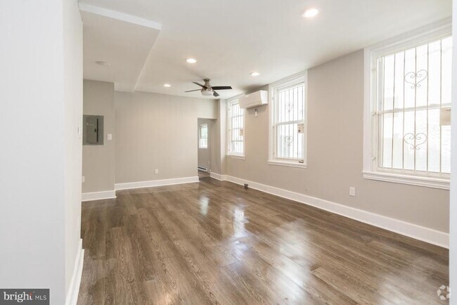 Building Photo - 1202 N 7th St Unit 1R Rental