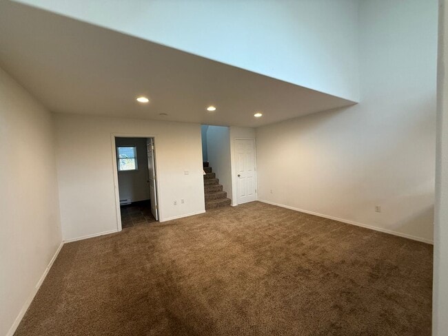 Photo - Conveniently Located 1 Bed/1.5 Bath Apartment - NE Bend Unit 2