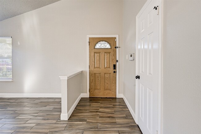 Photo - 14027 Blue Falls Dr