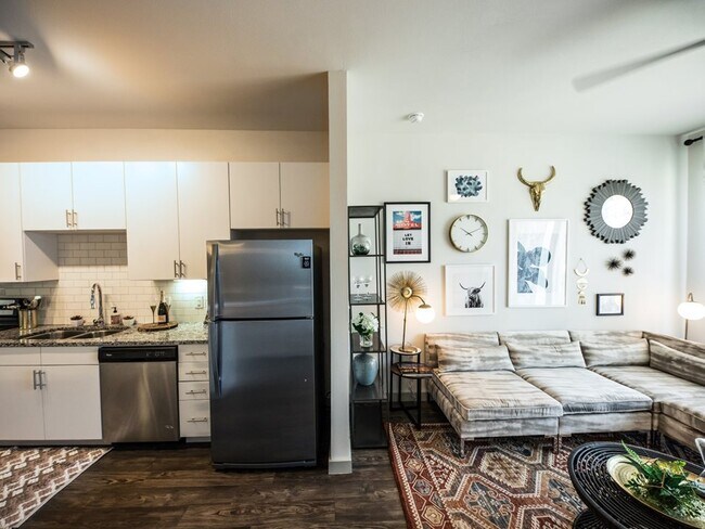 Photo - 509 Elm St Unit 402.1