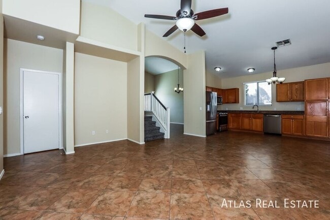 Photo - 16000 W Maricopa St