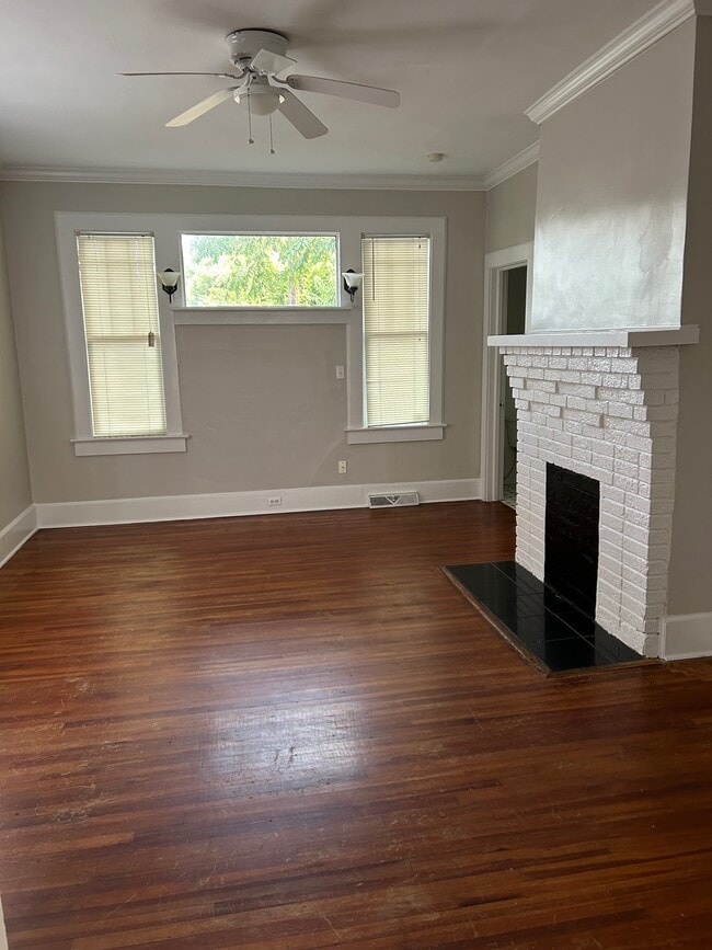 Photo - 1104 Belleview St