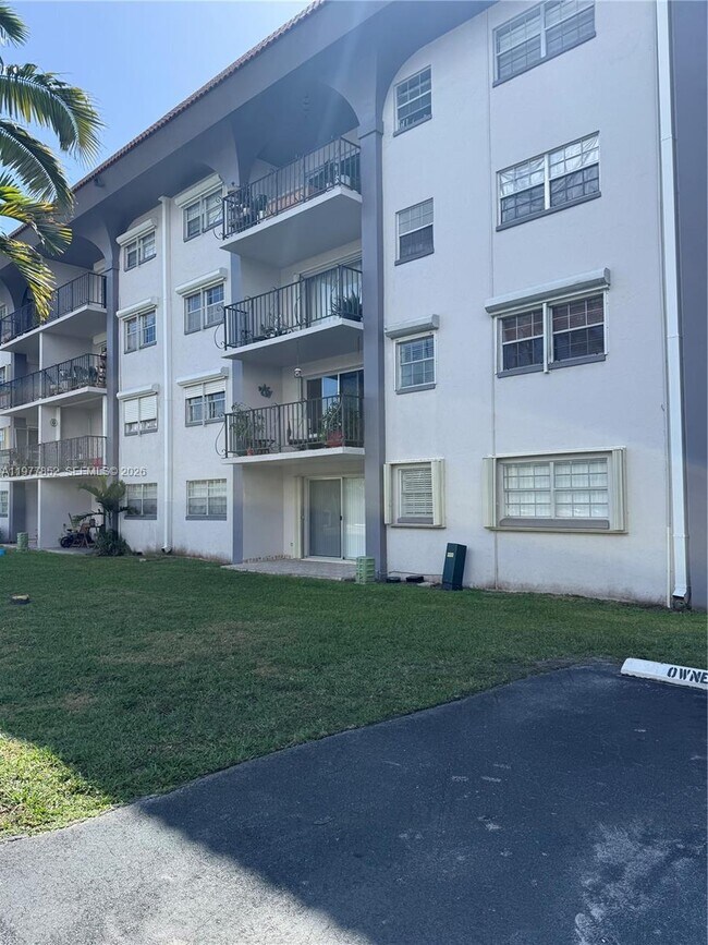 Photo - 8107 SW 72nd Ave Unit 125E