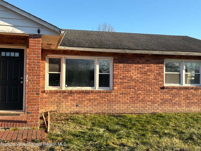 Building Photo - 1982-1984-1984 NY-32