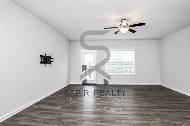Photo - 6 Nickel Dr
