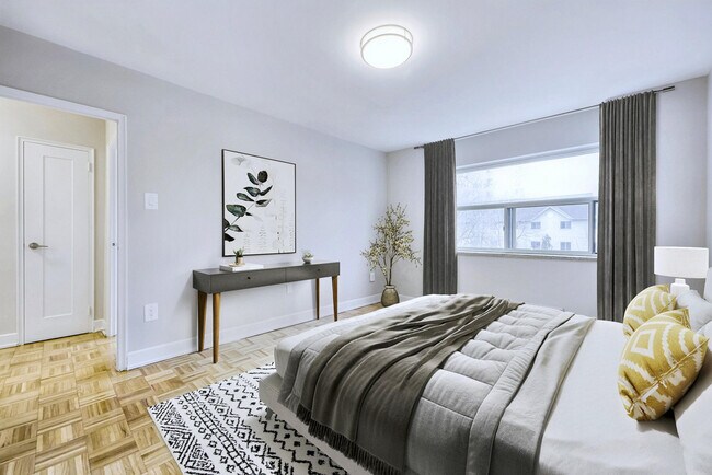 Photo - Landmark Apartments