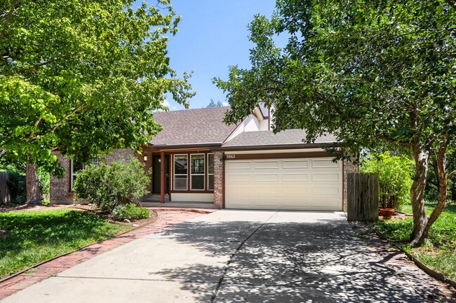 Photo - Gorgeous and Airy N. Boulder 4 bed, 3 bath in Quiet Cul-de-Sac - AVAILABLE NOW