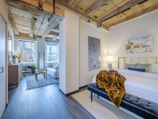 Photo - 142 N Ashland Ave Condo