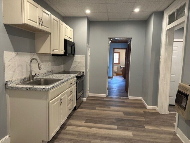 Photo - Eastern York School District 2 Bedroom 2 B... Unit 1