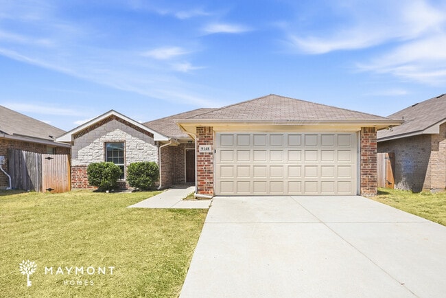 Building Photo - Lovely Fort Worth 4-Bedroom Home