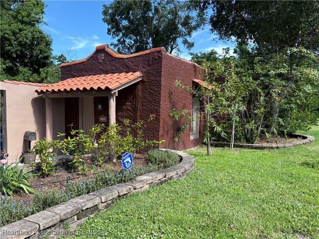 Building Photo - 2650 Lakeview Dr Rental