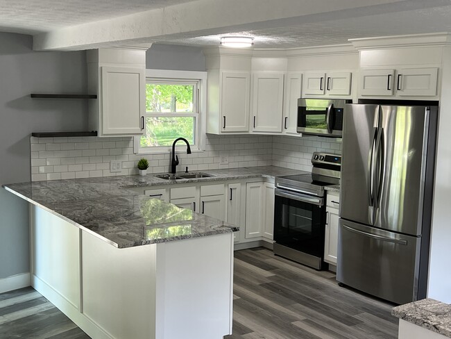 Kitchen - 3295 Trumbull Ave House