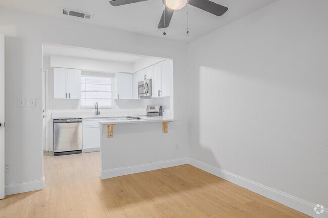 2BR, 1BA - 1,071SF - Dining Room