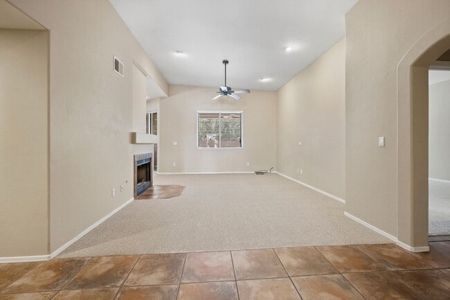 730 N Northern Vista Pl
